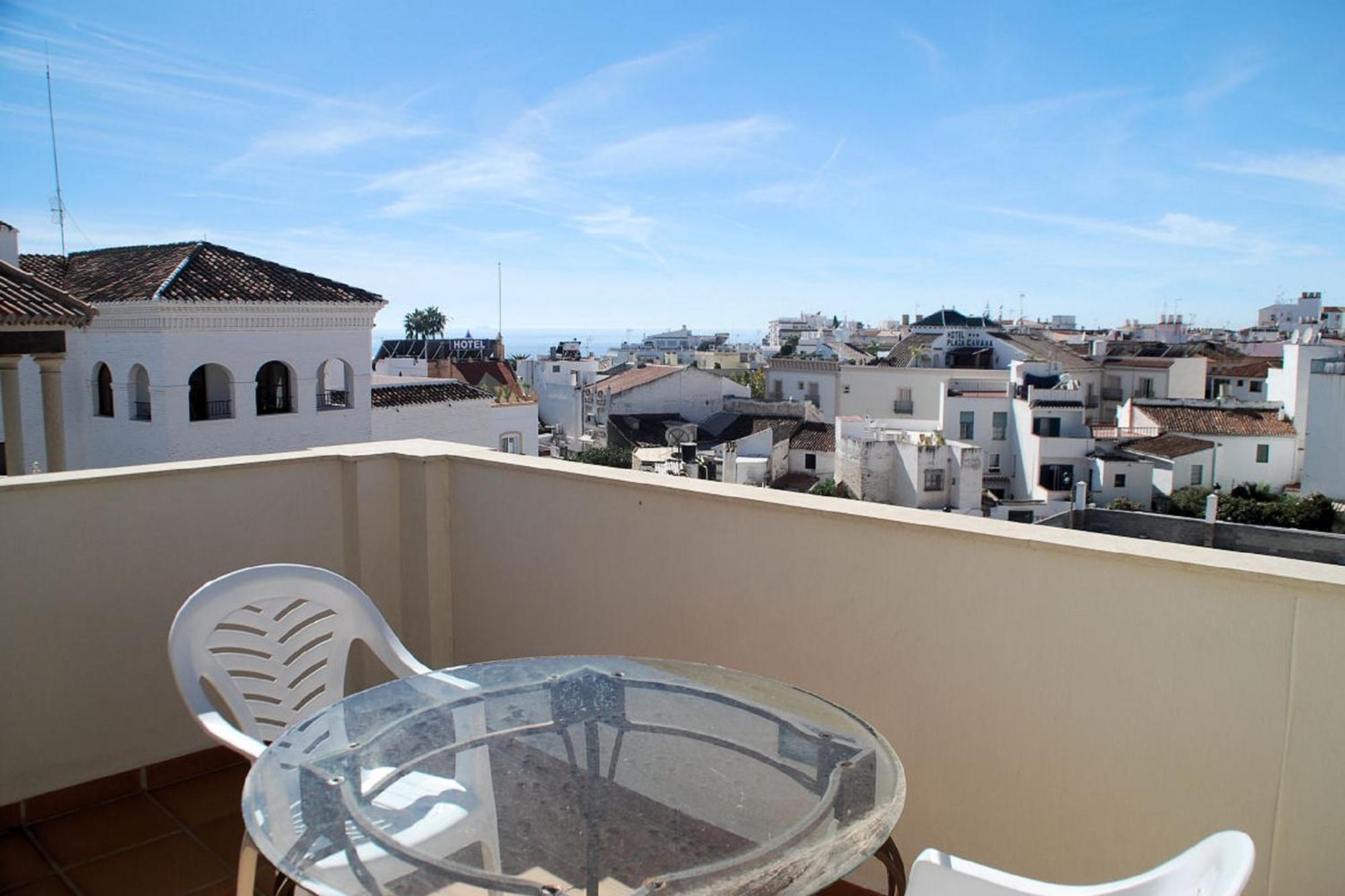 Apartamentos Plaza Nerja Kültér fotó