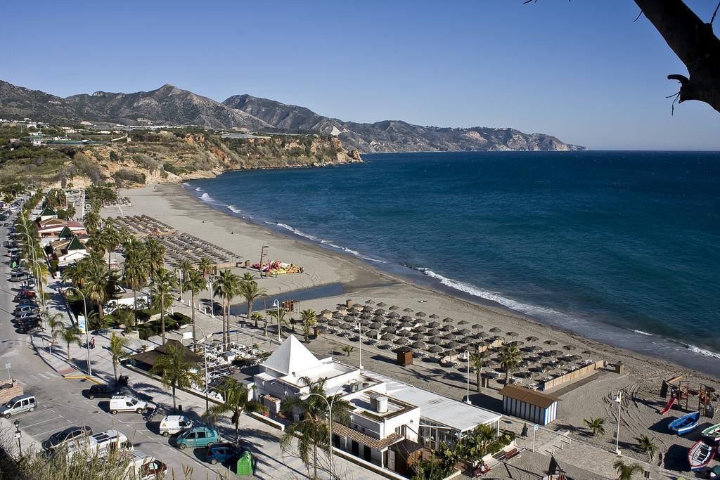 Apartamentos Plaza Nerja Kültér fotó