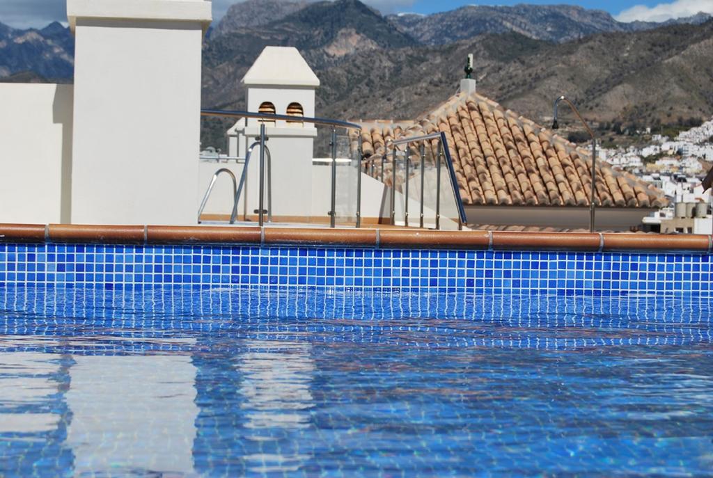 Apartamentos Plaza Nerja Kültér fotó