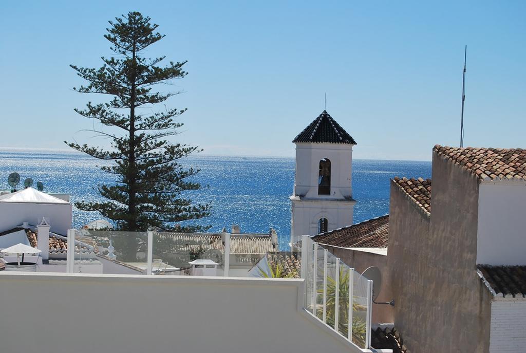 Apartamentos Plaza Nerja Kültér fotó