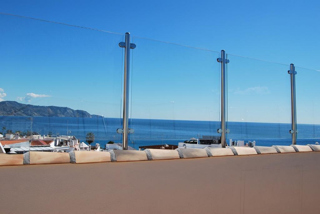 Apartamentos Plaza Nerja Kültér fotó