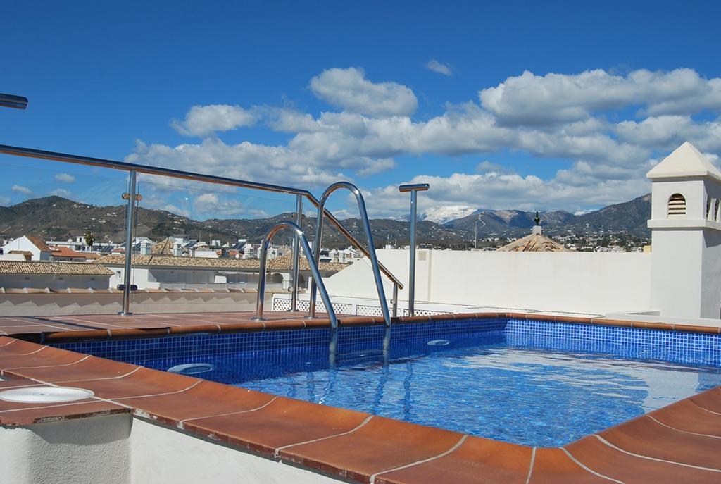 Apartamentos Plaza Nerja Kültér fotó