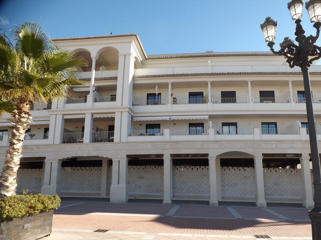 Apartamentos Plaza Nerja Kültér fotó