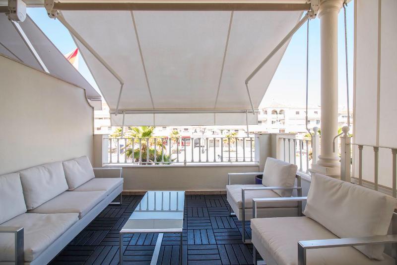 Apartamentos Plaza Nerja Kültér fotó